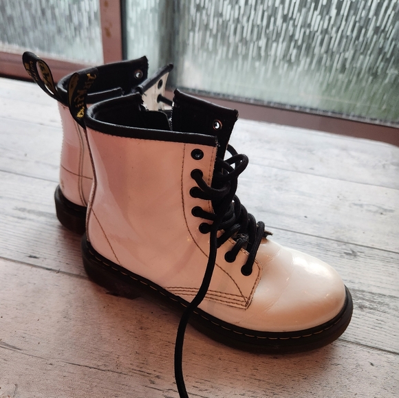 White Doc Martens kids US 13 - Picture 3 of 4